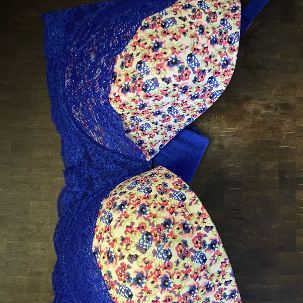 NWT Youmita bra